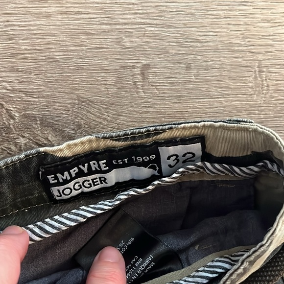 Empyre Camo joggers size 32 - Picture 2 of 3